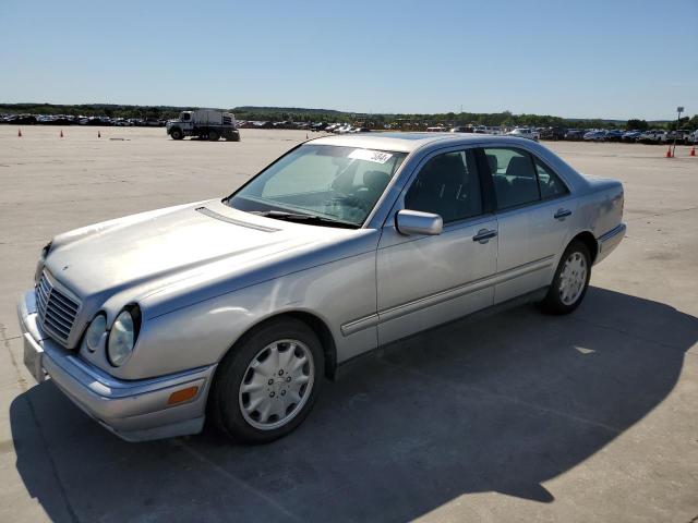 WDBJF65H6XA855373 - 1999 MERCEDES-BENZ E 320 SILVER photo 1