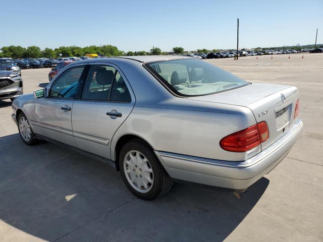 WDBJF65H6XA855373 - 1999 MERCEDES-BENZ E 320 SILVER photo 2