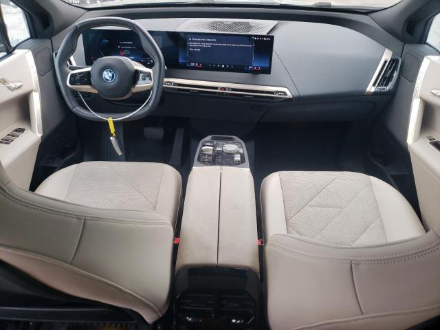 WB523CF07RCR72663 - 2024 BMW IX XDRIVE50 TEAL photo 8