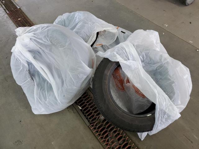 2C4RC1BG9HR810176 - 2017 CHRYSLER PACIFICA TOURING L WHITE photo 13