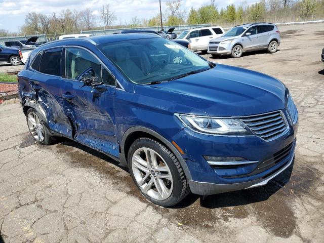 5LMCJ3D98JUL18794 - 2018 LINCOLN MKC RESERVE BLUE photo 4