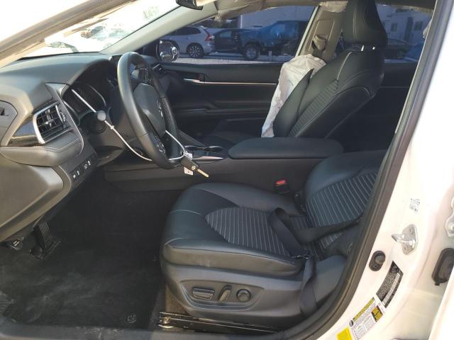 4T1G11AKXRU213539 - 2024 TOYOTA CAMRY SE NIGHT SHADE WHITE photo 7