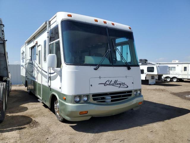 2000 WORKHORSE CUSTOM CHASSIS MOTORHOME P3500, 