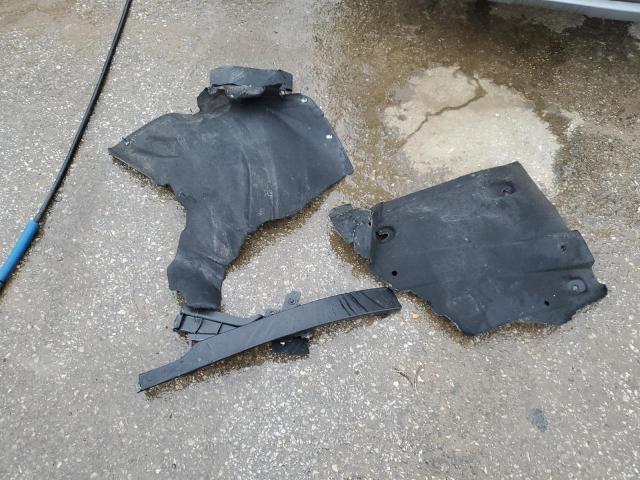 LRBFZNR41MD088556 - 2021 BUICK ENVISION ESSENCE Blau Foto 13