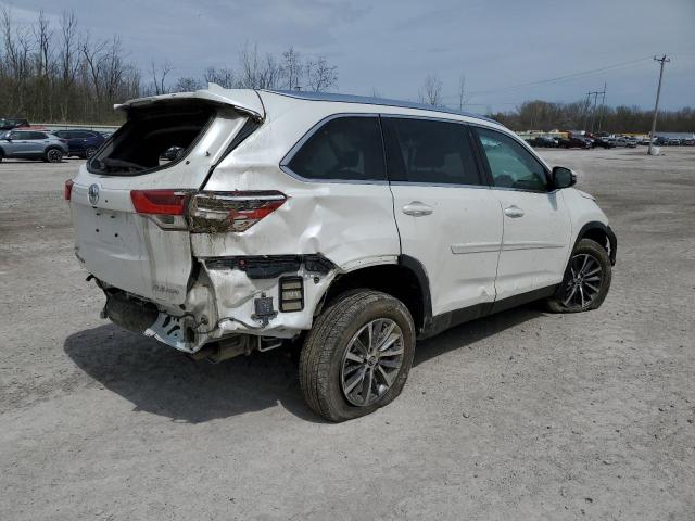 5TDJZRFHXKS624691 - 2019 TOYOTA HIGHLANDER SE WHITE photo 3