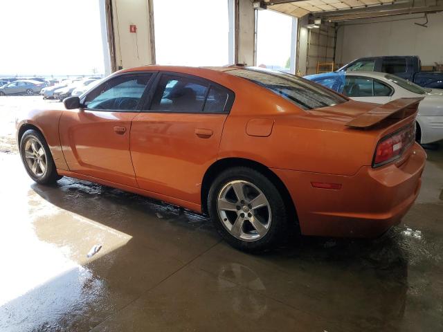 2B3CL3CG2BH537144 - 2011 DODGE CHARGER ORANGE photo 2