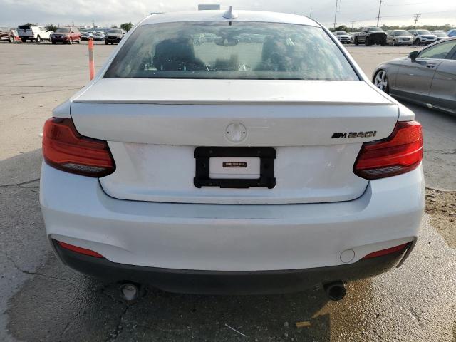 WBA2J5C55JVC07286 - 2018 BMW M240I Ақ фото 6