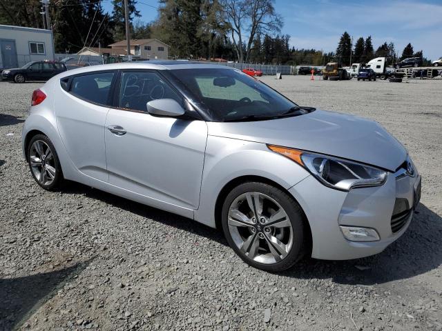 KMHTC6AD7HU321378 - 2017 HYUNDAI VELOSTER SILVER photo 4