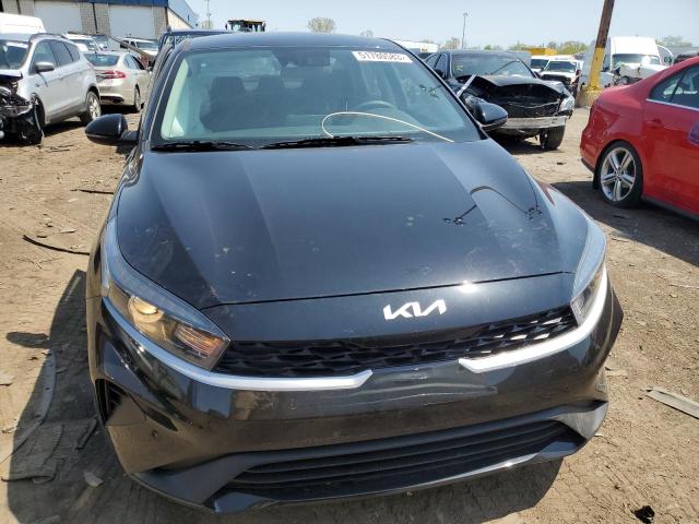 3KPF24AD5PE513274 - 2023 KIA FORTE LX BLACK photo 5