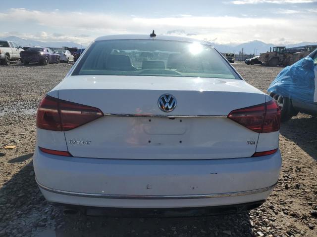 1VWDT7A32HC084128 - 2017 VOLKSWAGEN PASSAT R-LINE Սպիտակ լուսանկար 6