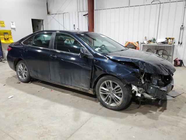 4T1BF1FK0GU182643 - 2016 TOYOTA CAMRY LE BLUE photo 4