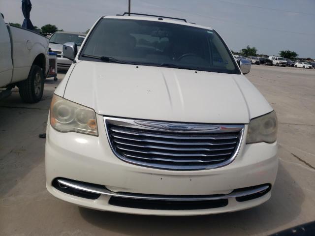 2A4RR6DGXBR798226 - 2011 CHRYSLER TOWN & COU LIMITED WHITE photo 5