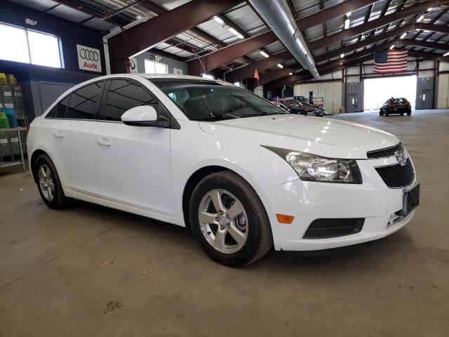 1G1PC5SB4D7326293 - 2013 CHEVROLET CRUZE LT WHITE photo 4