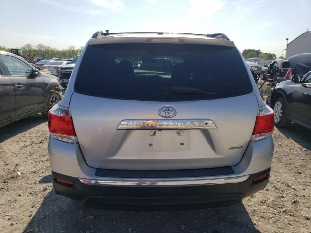 5TDBK3EH5BS056843 - 2011 TOYOTA HIGHLANDER BASE SILVER photo 6