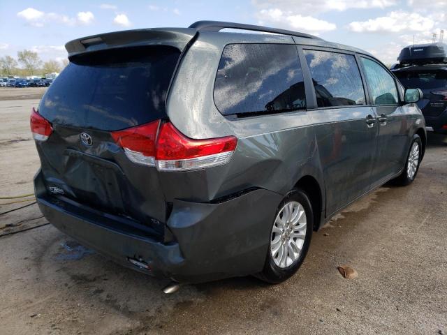 5TDYK3DC9CS184682 - 2012 TOYOTA SIENNA XLE GRAY photo 3