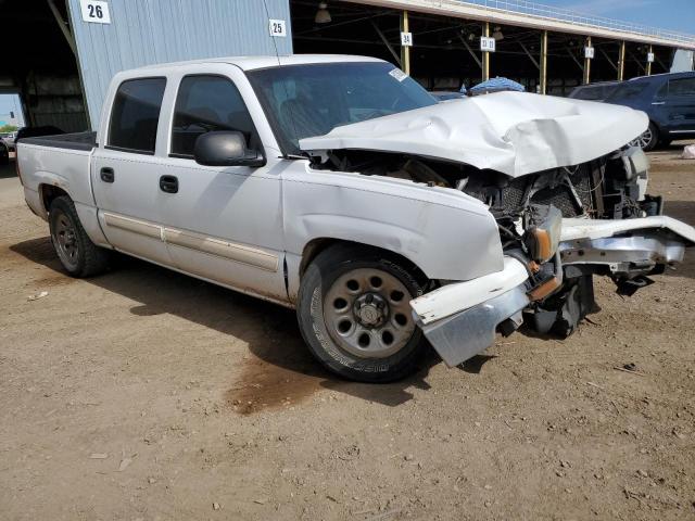 2GCEC13VX71136774 - 2007 CHEVROLET SILVERADO C1500 CLASSIC CREW CAB WHITE photo 4