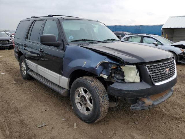 1FMRU15W94LA67310 - 2004 FORD EXPEDITION XLT BLACK photo 4