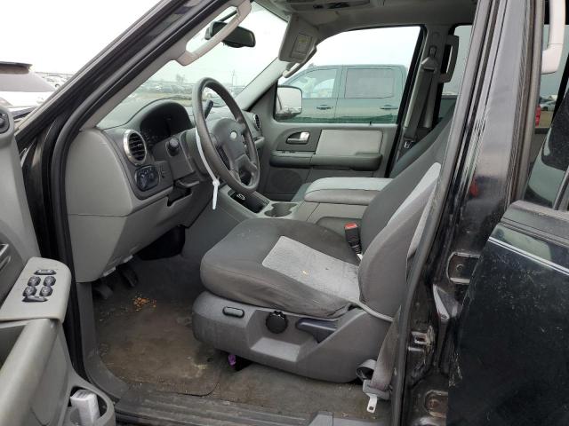 1FMRU15W94LA67310 - 2004 FORD EXPEDITION XLT BLACK photo 7