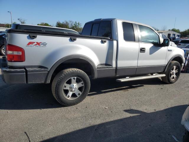 1FTPX04545KD07814 - 2005 FORD F150 SILVER photo 3