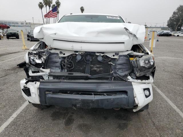 5TFUY5F18HX605779 - 2017 TOYOTA TUNDRA DOUBLE CAB SR/SR5 WHITE photo 5