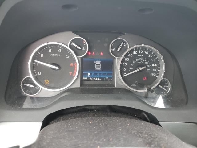 5TFUY5F18HX605779 - 2017 TOYOTA TUNDRA DOUBLE CAB SR/SR5 WHITE photo 9