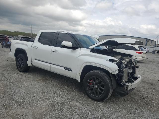 5TFNC5AB8RX003128 - 2024 TOYOTA TUNDRA CREWMAX PLATINUM Ақ фото 4