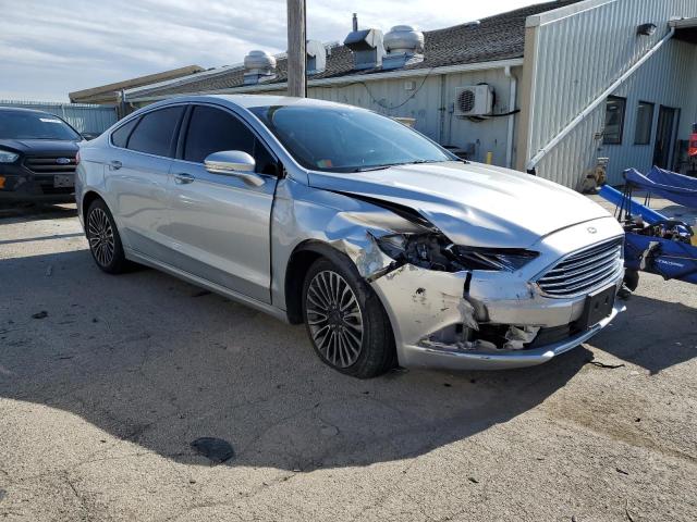 3FA6P0T98HR282356 - 2017 FORD FUSION SE SILVER photo 4