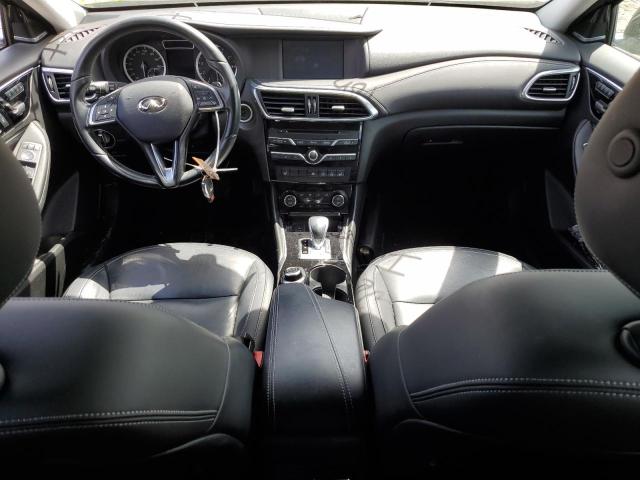 SJKCH5CR9HA020392 - 2017 INFINITI QX30 BASE 黑色 照片 8