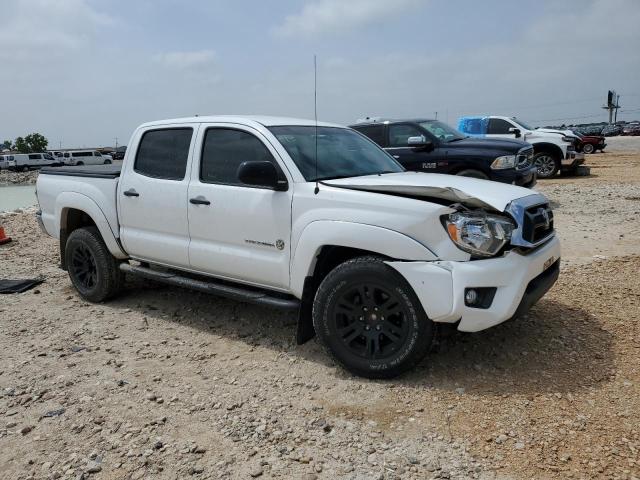 5TFJU4GN9FX070565 - 2015 TOYOTA TACOMA DOUBLE CAB PRERUNNER WHITE photo 4