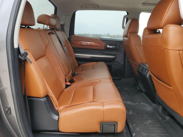 5TFAW5F10EX402132 - 2014 TOYOTA TUNDRA CREWMAX PLATINUM 灰色 照片 10