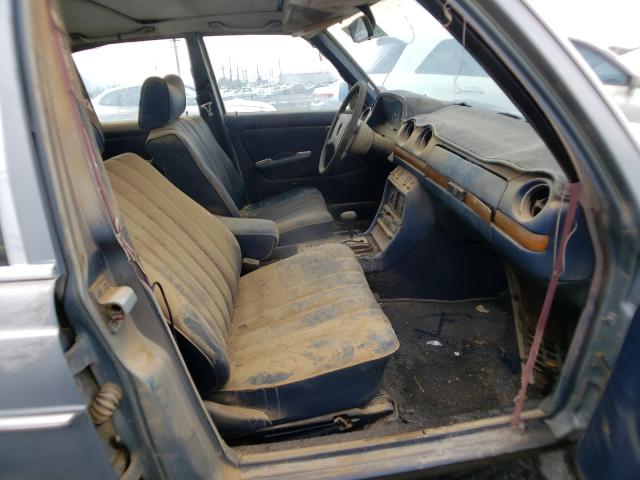 12313012155922 - 1979 MERCEDES-BENZ 300 D BLUE photo 5