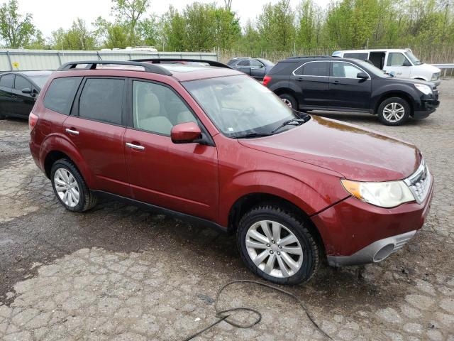 JF2SHADC3DH418797 - 2013 SUBARU FORESTER 2.5X PREMIUM RED photo 4