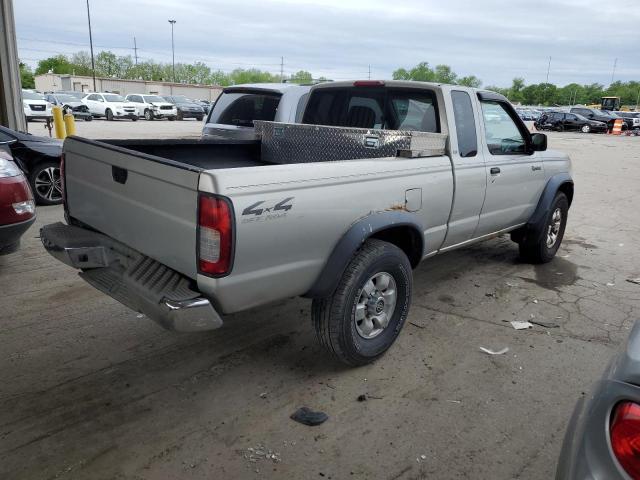 1N6ED26Y2XC318937 - 1999 NISSAN FRONTIER KING CAB XE SILVER photo 3