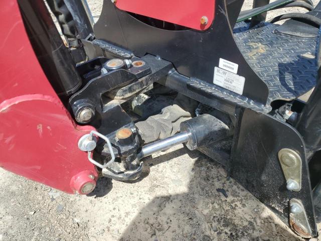 B181911385 - 2019 MAHINDRA AND MAHINDRA 1626B 红色 照片 7