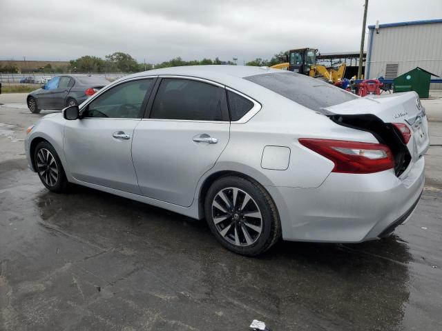 1N4AL3AP8JC176793 - 2018 NISSAN ALTIMA 2.5 SILVER photo 2