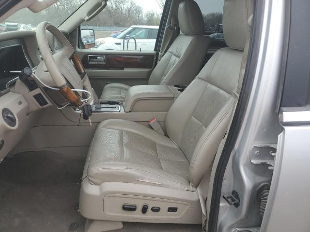5LMJJ2J53CEL01546 - 2012 LINCOLN NAVIGATOR SILVER photo 7