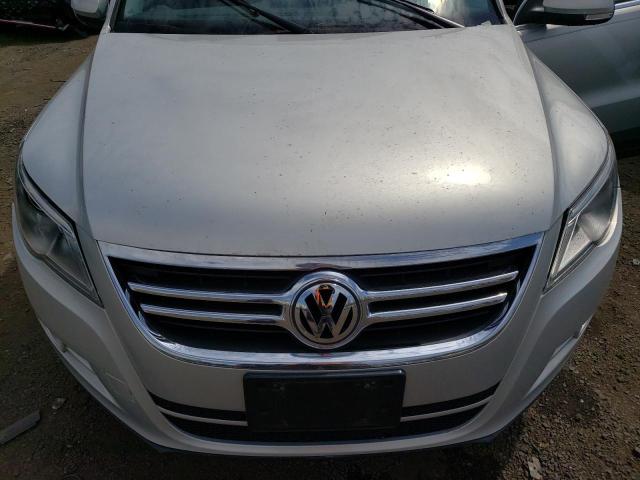 WVGBV75NX9W542347 - 2009 VOLKSWAGEN TIGUAN SE SILVER photo 12