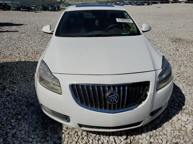 W04GP5EC7B1077224 - 2011 BUICK REGAL CXL WHITE photo 5