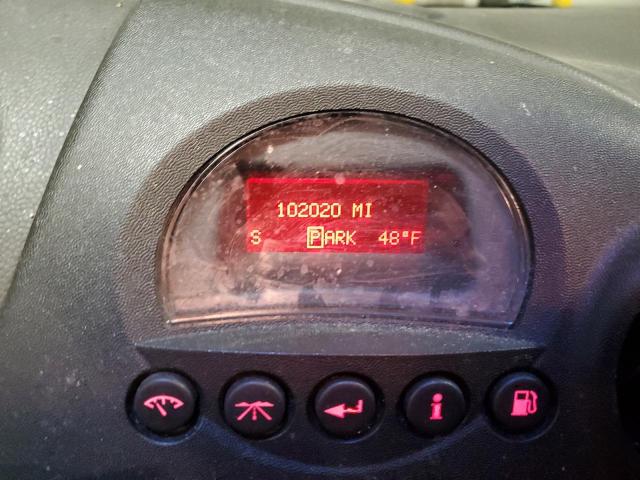 2G2WS522741126533 - 2004 PONTIAC GRAND PRIX GT2 ვერცხლისფერი ფოტო 9