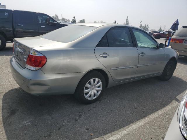 4T1BE32K65U965208 - 2005 TOYOTA CAMRY LE SILVER photo 3
