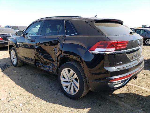 1V26E2CA2LC226067 - 2020 VOLKSWAGEN ATLAS CROS SE Черный фото 2