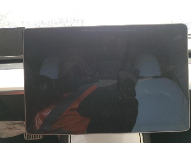 5YJ3E1EB4LF622072 - 2020 TESLA MODEL 3 WHITE photo 9