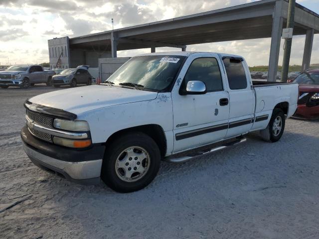 2001 CHEVROLET SILVERADO C1500, 