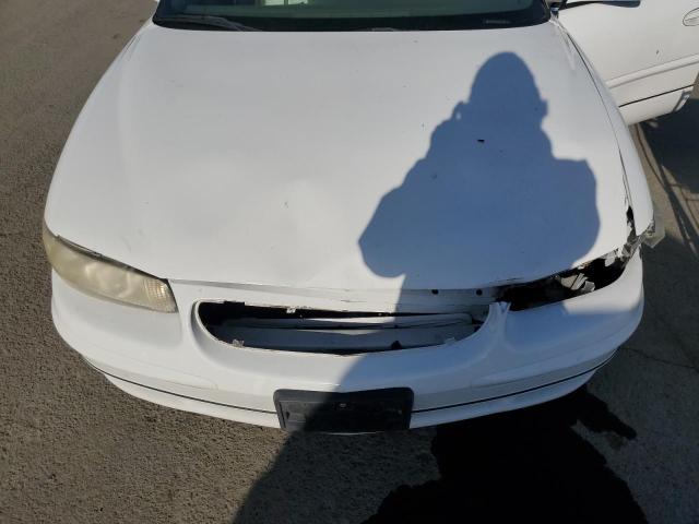 2G4WB52K1W1532088 - 1998 BUICK REGAL LS 白色 照片 11