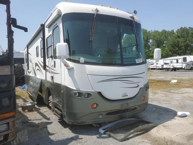 4UZAAHBV54CN33051 - 2004 FREIGHTLINER CHASSIS X LINE MOTOR HOME CREAM photo 1