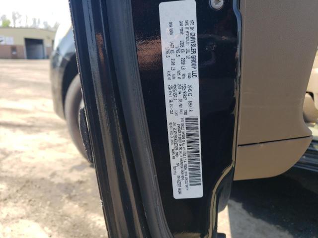 2C4RVABG8CR393636 - 2012 VOLKSWAGEN ROUTAN SE BLACK photo 13