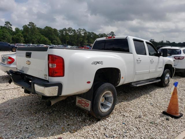 1GCJK33668F163244 - 2008 CHEVROLET SILVERADO K3500 WHITE photo 3