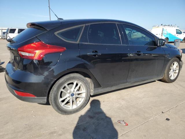 1FADP3K20JL250762 - 2018 FORD FOCUS SE BLACK photo 3