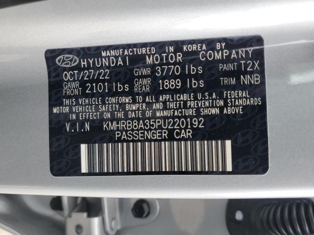 KMHRB8A35PU220192 - 2023 HYUNDAI VENUE SE SILVER photo 12