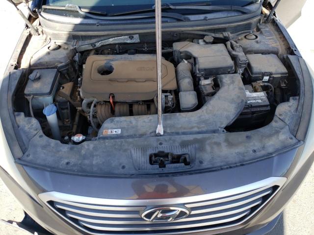 5NPE24AF2FH166977 - 2015 HYUNDAI SONATA SE BROWN photo 11